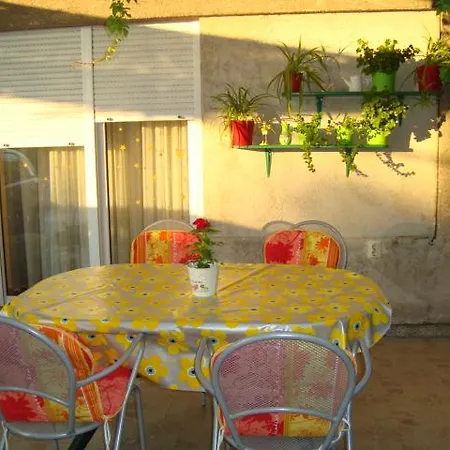 Blue Holidays Apartment *